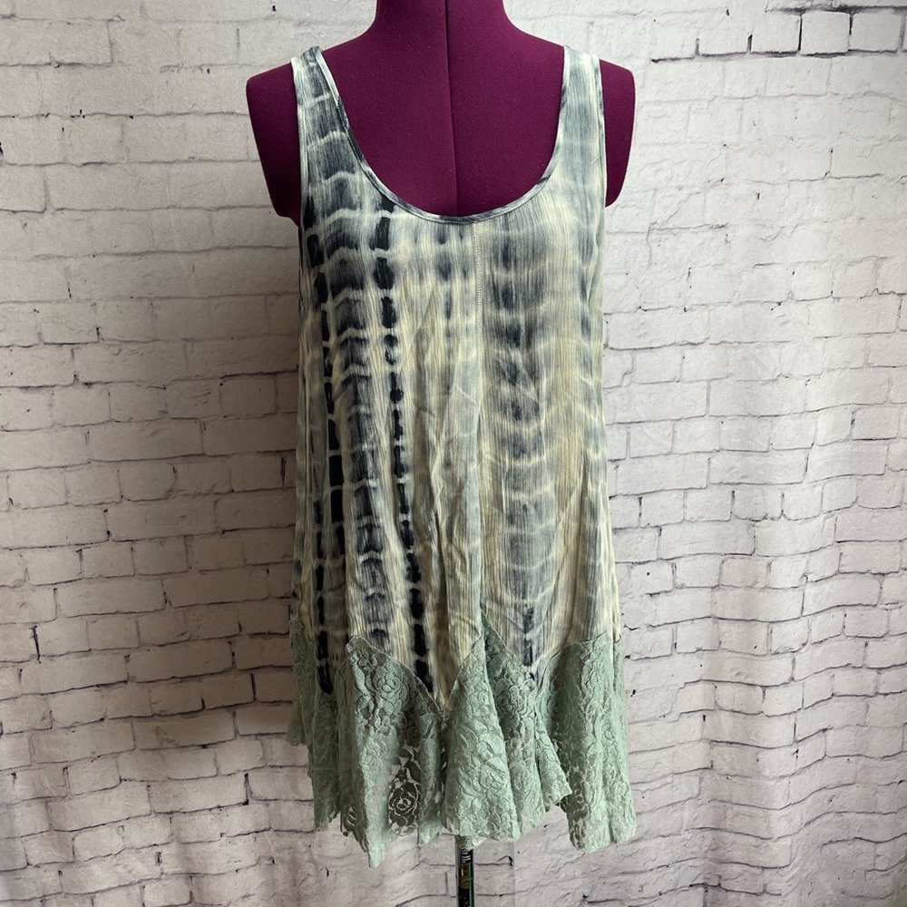 Hem and Thread blue tie dye boho style tank top size large